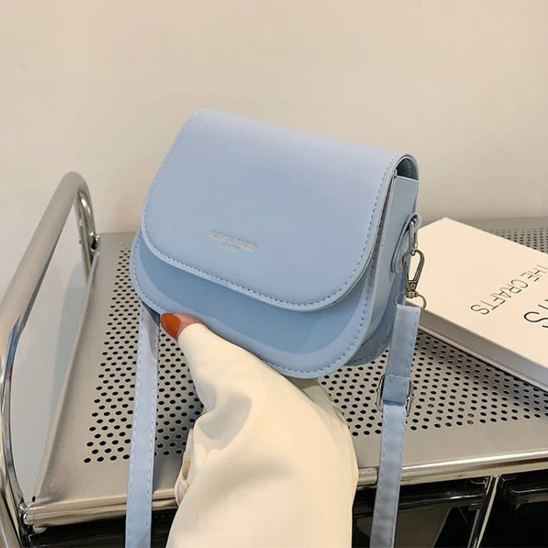 Yogodlns Trendy Saddle Shoulder Bag Women PU Leather Crossbody Bag Simple Solid Color Flap Messenger Bag Designer Handbags Pouch