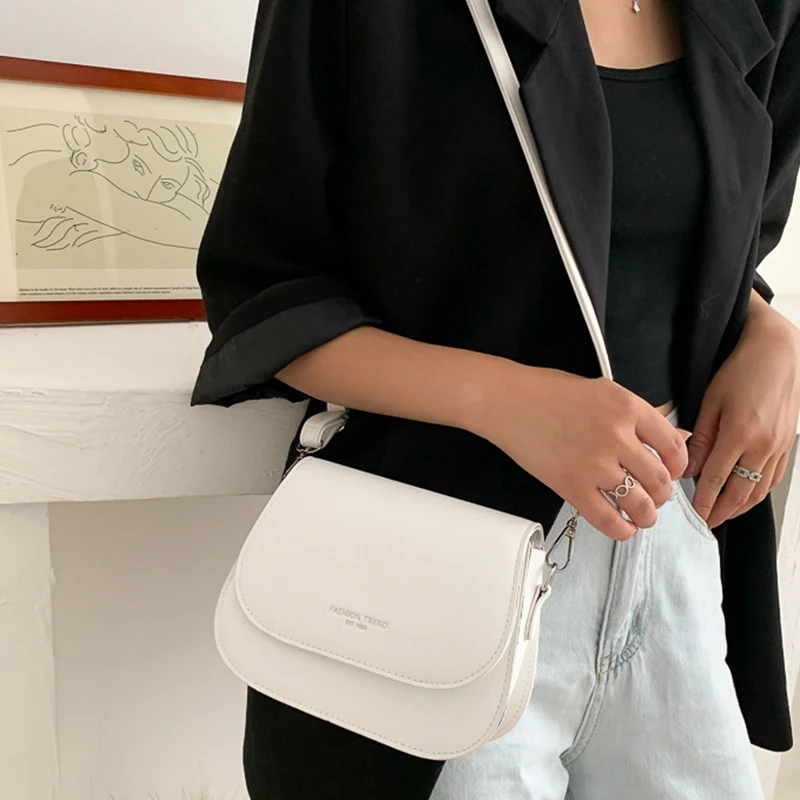Yogodlns Trendy Saddle Shoulder Bag Women PU Leather Crossbody Bag Simple Solid Color Flap Messenger Bag Designer Handbags Pouch