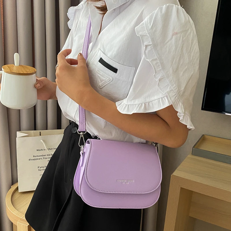 Yogodlns Trendy Saddle Shoulder Bag Women PU Leather Crossbody Bag Simple Solid Color Flap Messenger Bag Designer Handbags Pouch