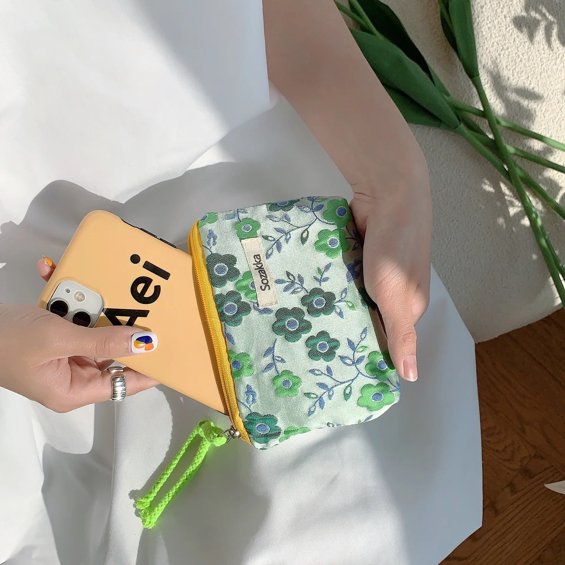 Kawaii Floral Travel Cosmetic Lipstick Coin Purse Storage Bag Women Cute Makeup Handbags Wallet Organizer Pencil Cases Pouch Bag