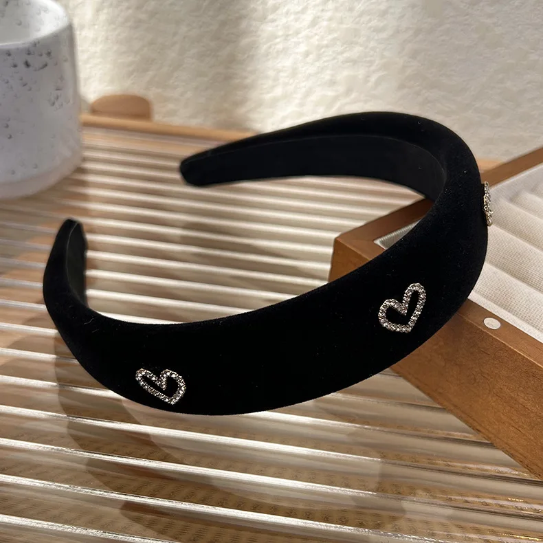 UXSL Retro Velvet Rhinestone Love Heart Headband for Women's Temperament Elegant Hair Band Wide Hair Hoop Hair Accessories Gifts