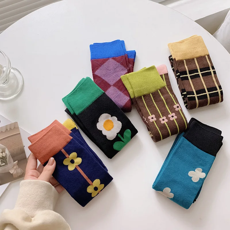 Calf socks European and American ins abstract art knee-length beautiful legs long combed cotton tide socks
