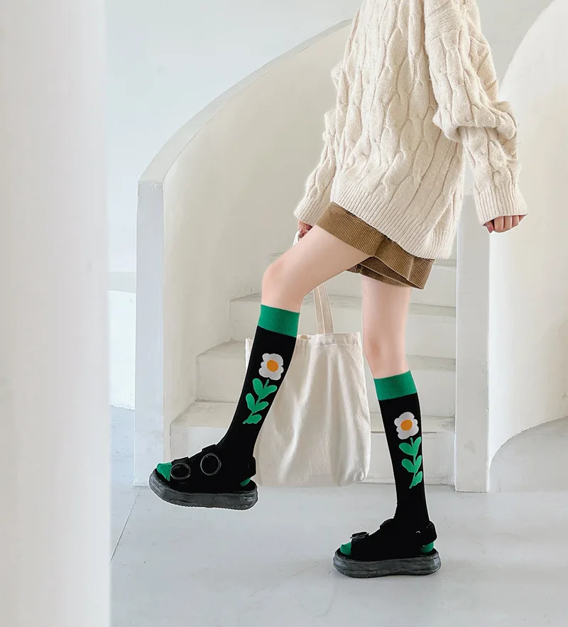 Calf socks European and American ins abstract art knee-length beautiful legs long combed cotton tide socks