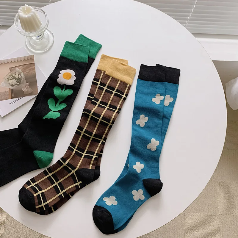 Calf socks European and American ins abstract art knee-length beautiful legs long combed cotton tide socks