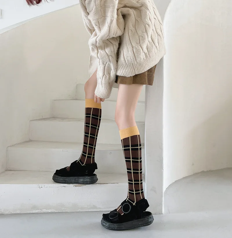 Calf socks European and American ins abstract art knee-length beautiful legs long combed cotton tide socks