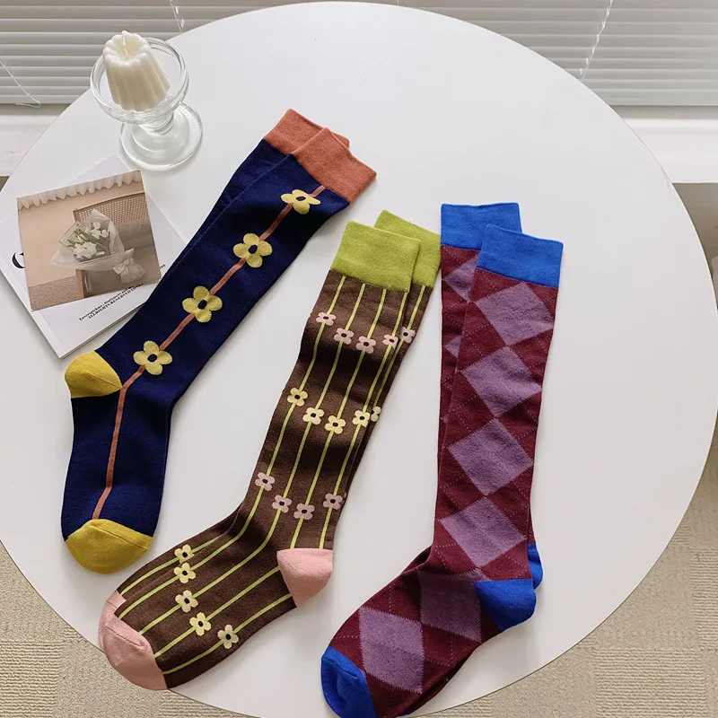 Calf socks European and American ins abstract art knee-length beautiful legs long combed cotton tide socks