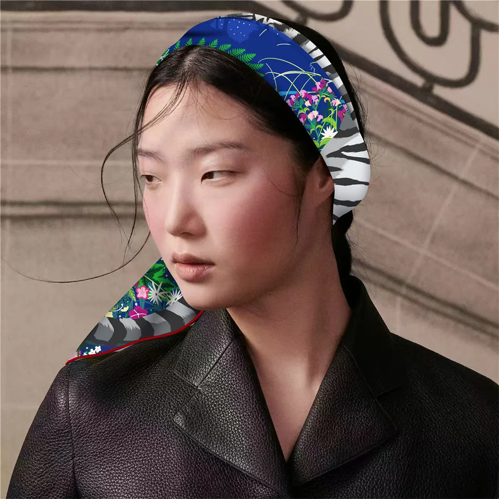 POBING Curled Twill Silk Scarf Women Luxury Tiger Double Side Printed Square Scarves Wraps Echarpes Foulards Femme Hijab 70CM