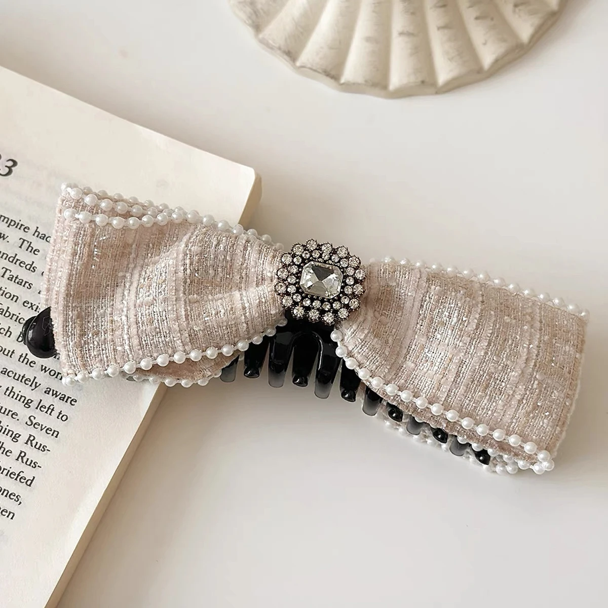 1pc Korean-style hollow knitted autumn and winter high-elastic hair tie for buns and high ponytails hairstyle hair accessories