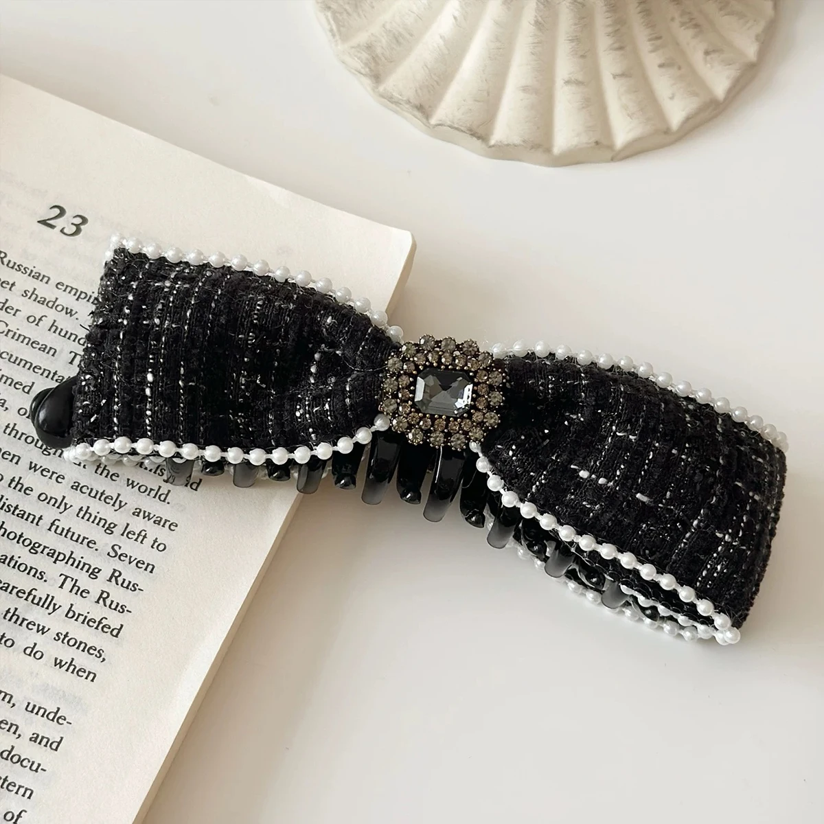 1pc Korean-style hollow knitted autumn and winter high-elastic hair tie for buns and high ponytails hairstyle hair accessories