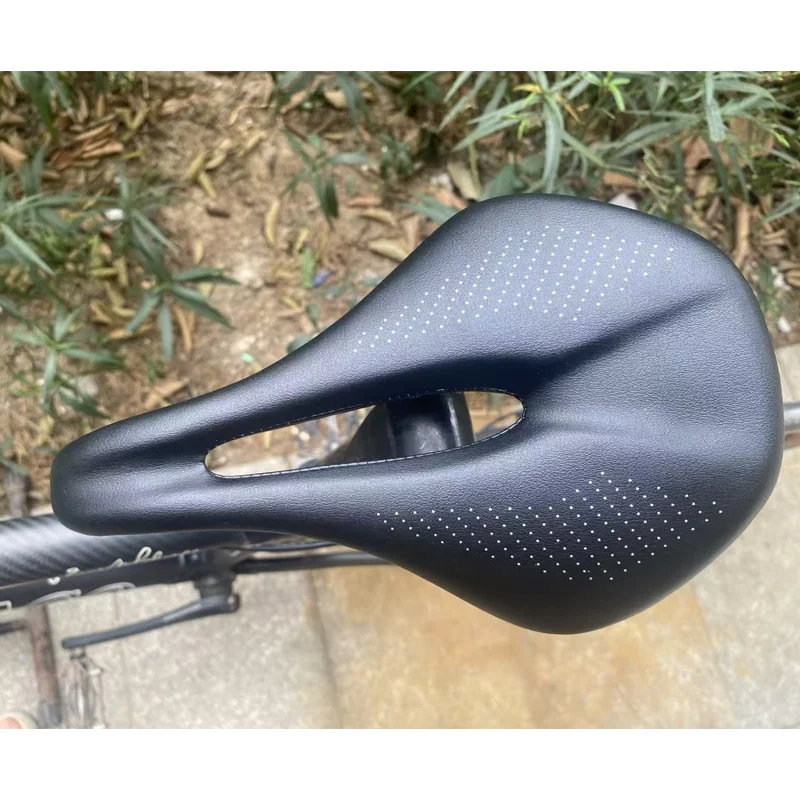 2026 NEW Pu + Carbon Fiber Saddle Road MTB Mountain Bike Bicycle Saddle for Man Cycling Saddle Trail Comfort Races Seat Red Whit