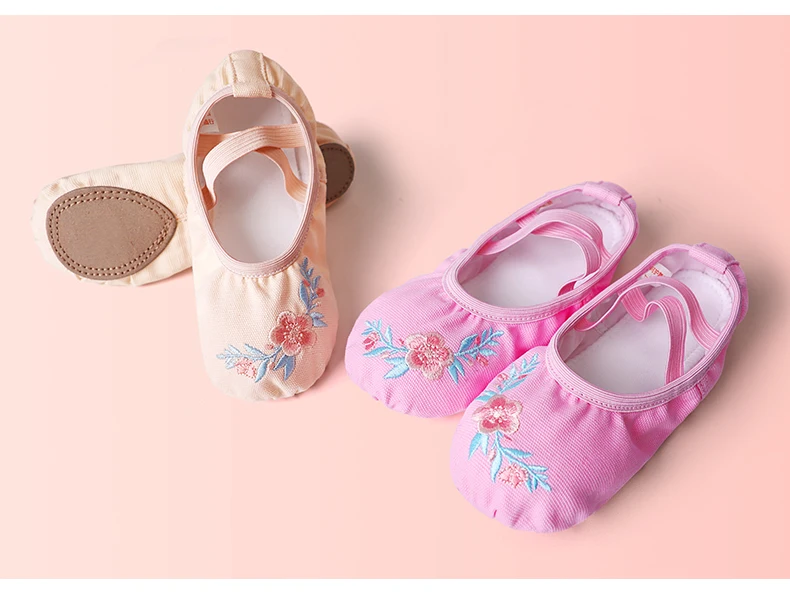 Girls Ballet Shoes Embroider Kids Dance Slippers Split Sole Gymnastics Dancing Shoes Pink Classical Dancing Shoes