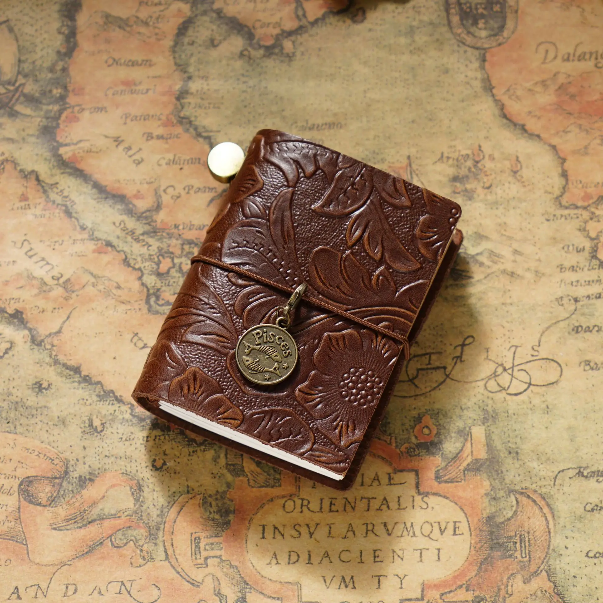 Handmade Vintage Traveler Booklet Mini Edition MINI Loose-leaf Notebook Top Layer Cowhide Pocket Diary Book Notebook
