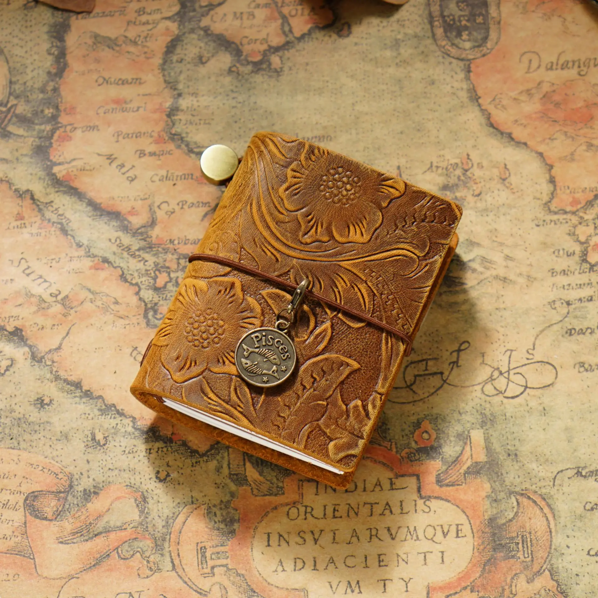 Handmade Vintage Traveler Booklet Mini Edition MINI Loose-leaf Notebook Top Layer Cowhide Pocket Diary Book Notebook