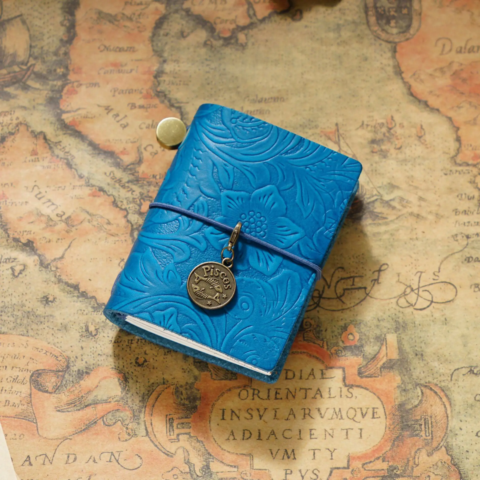 Handmade Vintage Traveler Booklet Mini Edition MINI Loose-leaf Notebook Top Layer Cowhide Pocket Diary Book Notebook
