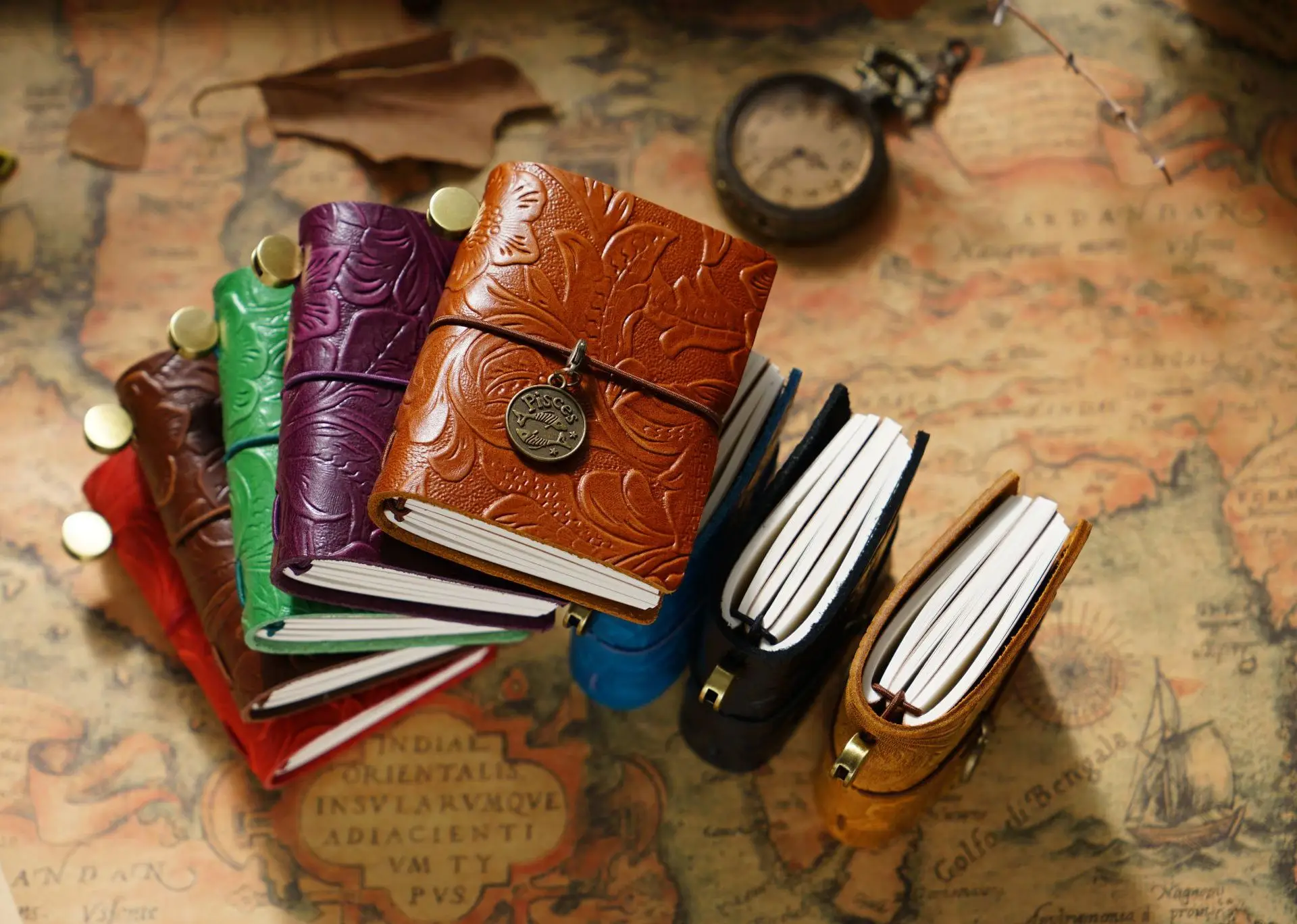 Handmade Vintage Traveler Booklet Mini Edition MINI Loose-leaf Notebook Top Layer Cowhide Pocket Diary Book Notebook
