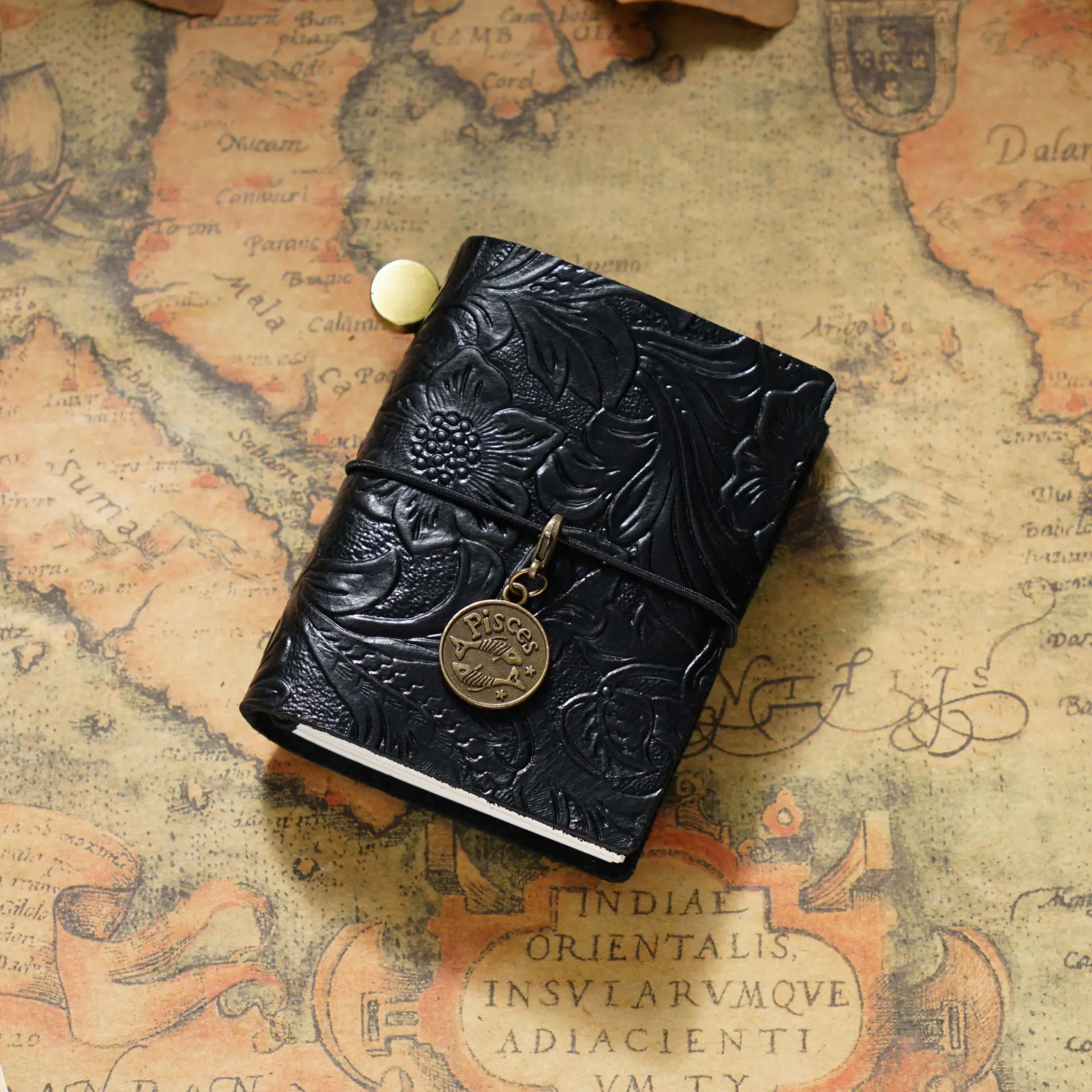 Handmade Vintage Traveler Booklet Mini Edition MINI Loose-leaf Notebook Top Layer Cowhide Pocket Diary Book Notebook