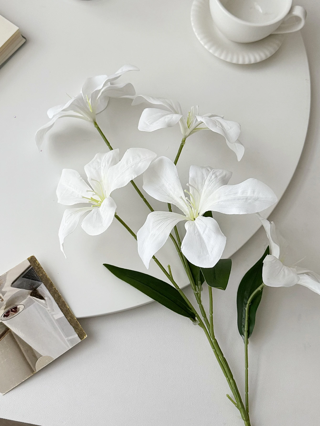 1pc Artificial Silk Flowers Artificial Human-like Flame Orchid Home Living Room Decoration with Artificial Flowers Wedding Windo
