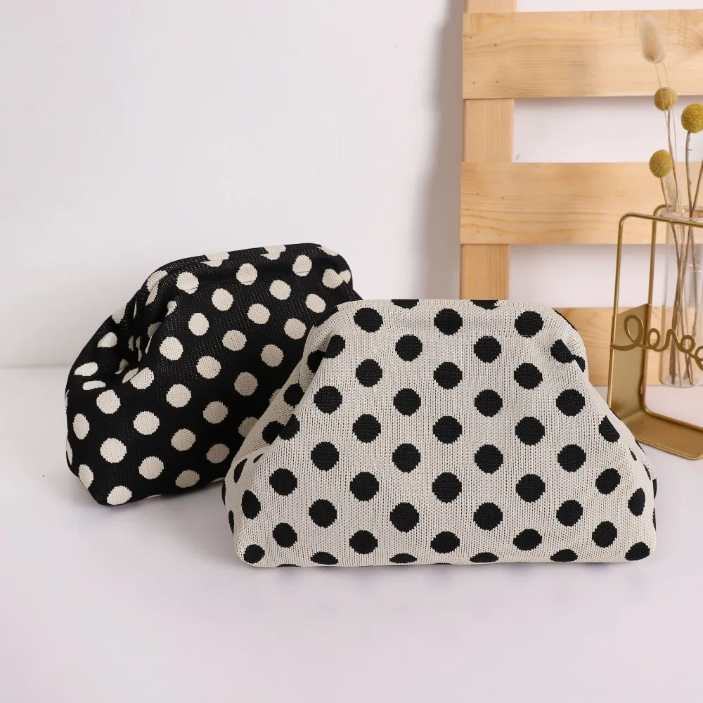 Trendy Cow Print Dot Handbag with High-End Color-Blocking Knitted Clip-On Design, Spacious and Versatile Fashion Tote.