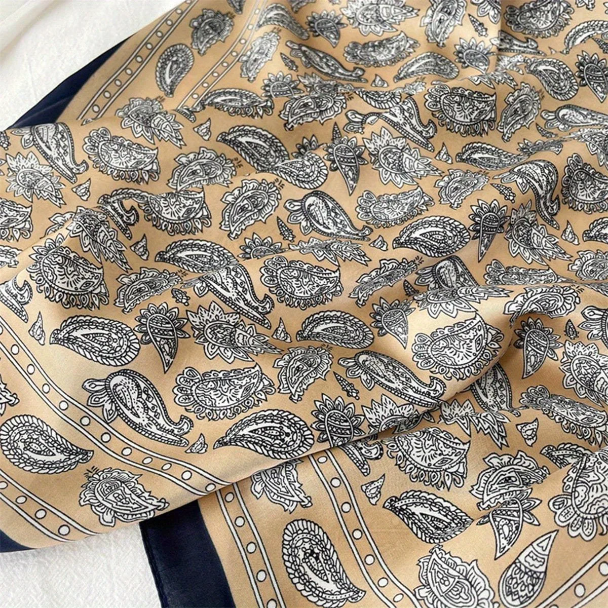 1 men's paisley print imitation silk wide-brimmed headscarf, men's scarf, suitable for casual occasions, outdoor activities,