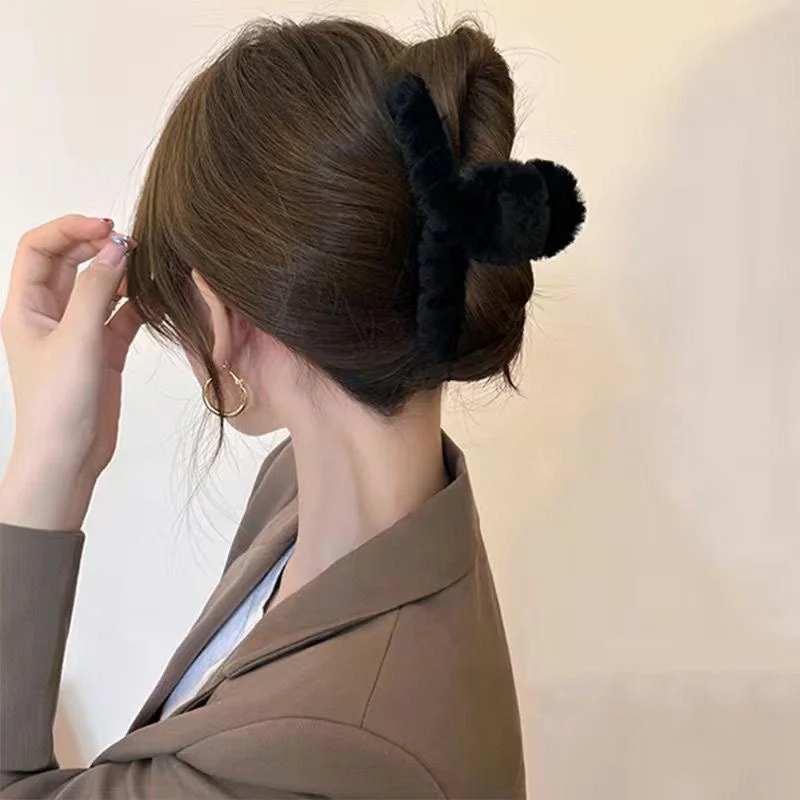 New 14cm Elegant Plush Hair Clip Claw Korean Fashion Extra Large Imitation Rabbit Plush Grab Cawl Clips Girl Hair Accessories
