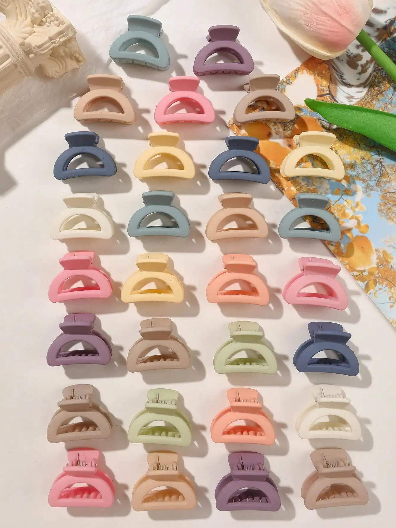 30PCS Mini Half-Circle Hollow Hair Clips for Women Tiny Hair Creaseless Styling Claw Clips Casual Versatile Hair Accessories