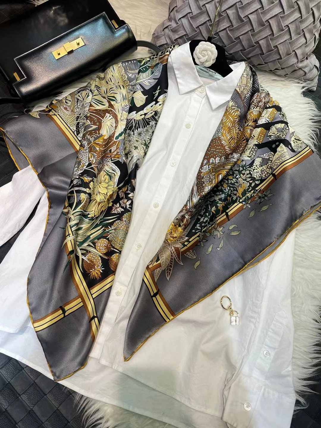 Coffee Gold 100% Mulberry Silk Women's Scarf Bandana Fashion Plaisley Style Square Scarves Hijabs Winter Brand Headscarf Foulard