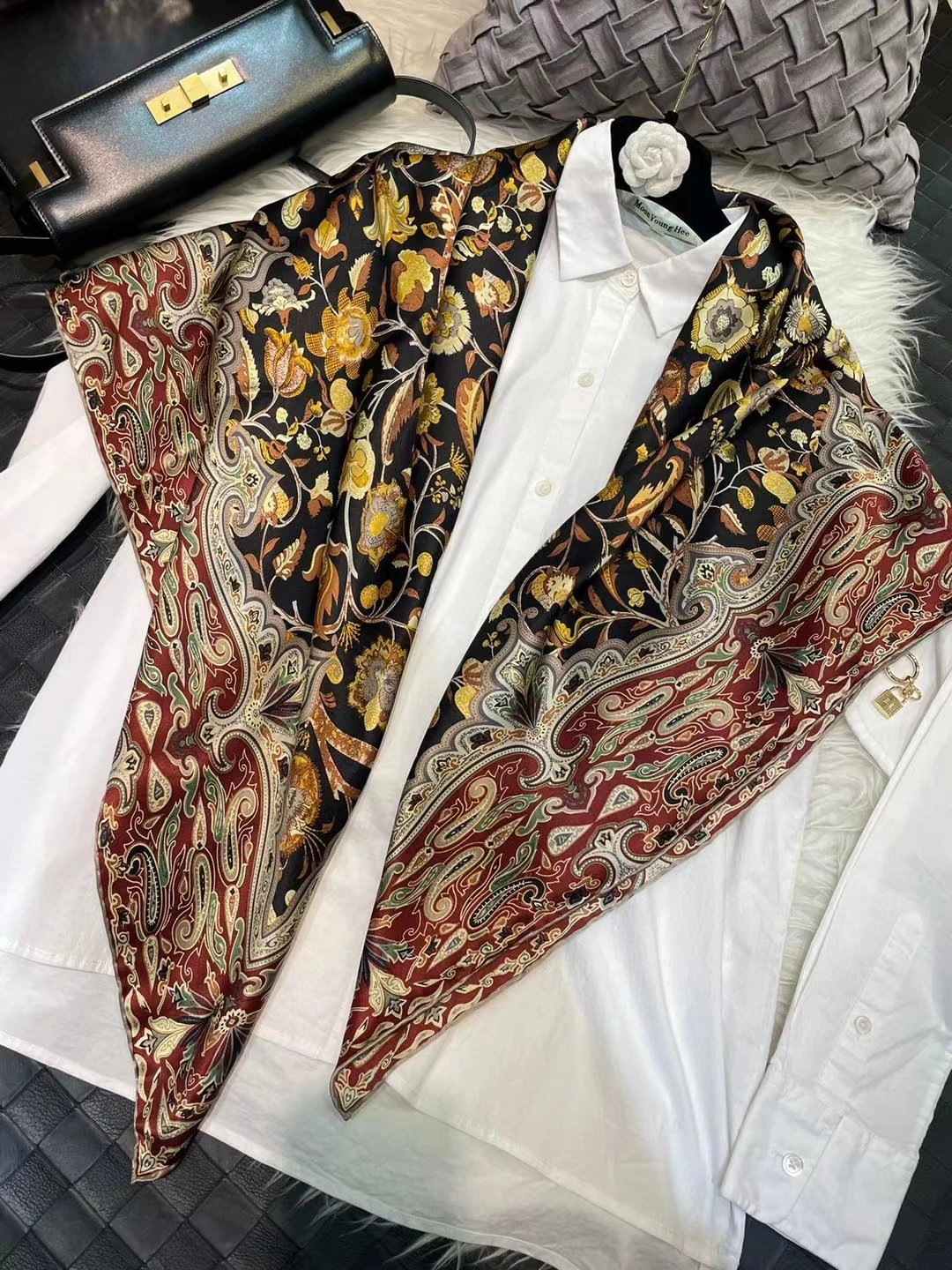 Coffee Gold 100% Mulberry Silk Women's Scarf Bandana Fashion Plaisley Style Square Scarves Hijabs Winter Brand Headscarf Foulard