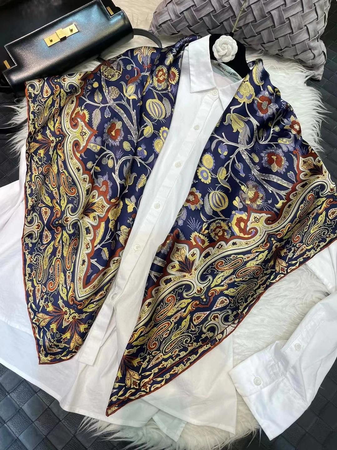 Coffee Gold 100% Mulberry Silk Women's Scarf Bandana Fashion Plaisley Style Square Scarves Hijabs Winter Brand Headscarf Foulard