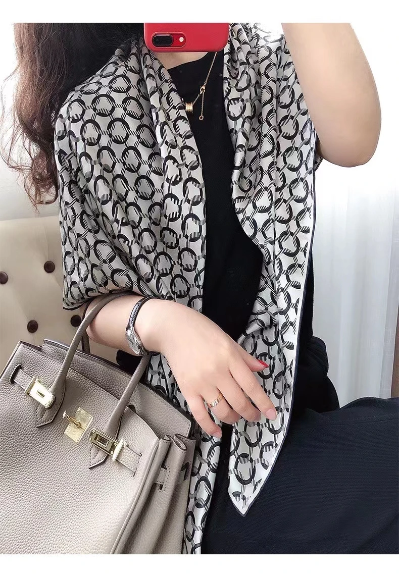 Coffee Gold 100% Mulberry Silk Women's Scarf Bandana Fashion Plaisley Style Square Scarves Hijabs Winter Brand Headscarf Foulard
