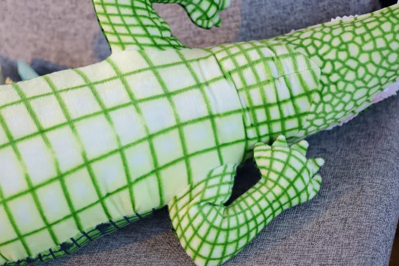 105-195cm Giant Stuffed Animal Real Life Alligator Plush Toy Simulation Crocodile Dolls Kawaii Pillow for Boys Xmas Gifts