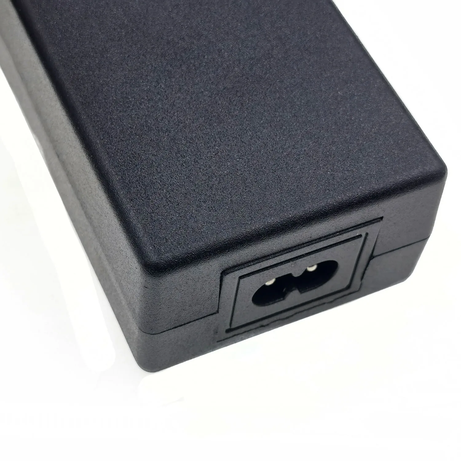 54.6V 2A Charger for 48V Li-ion Battery 13S 18650 Battery Pack DC5525 Connector