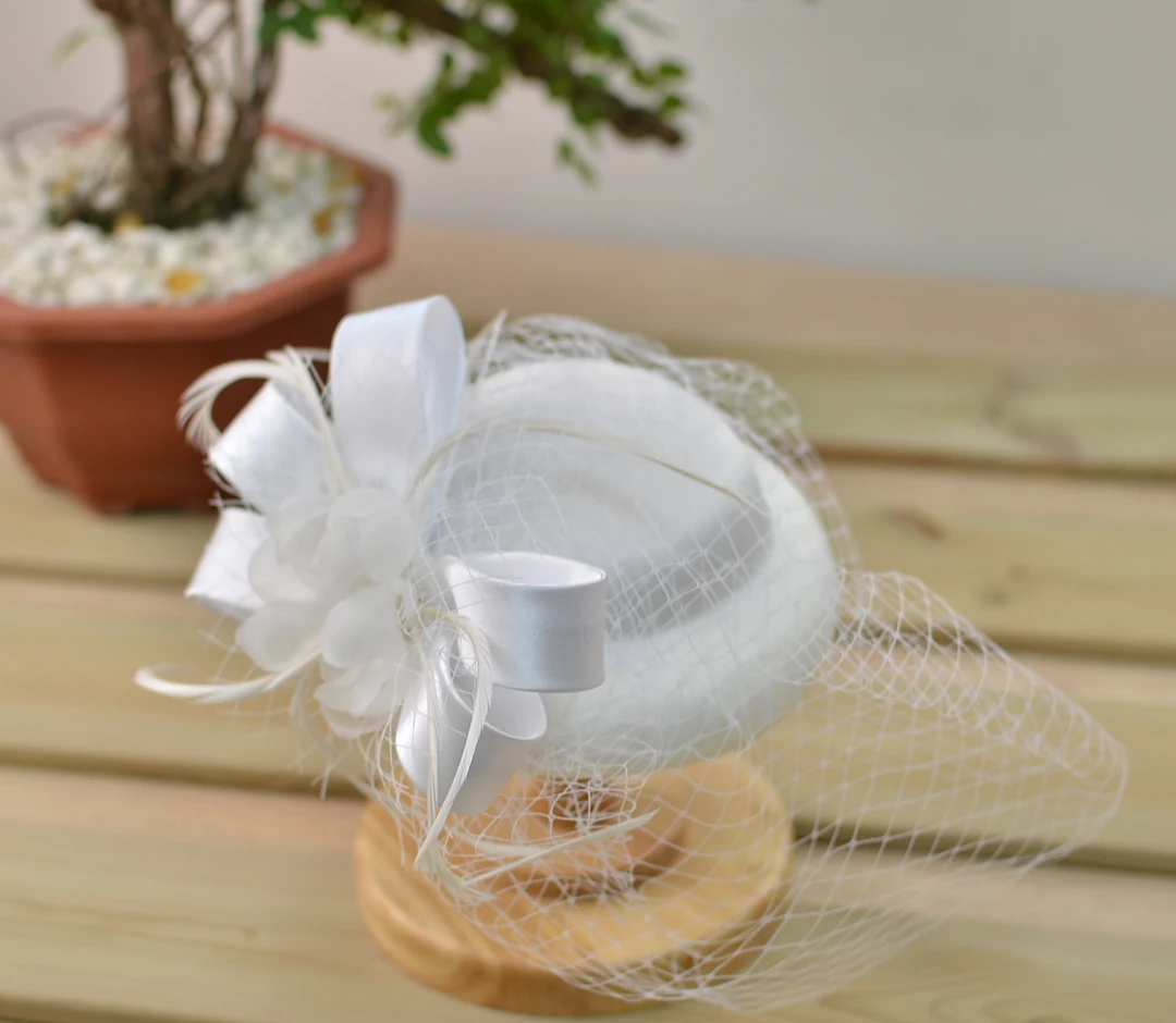 Satin Fascinator Hat With Veil, Bridal Rhiunstone Beaded Hat Fashion Hat for Women Ladies