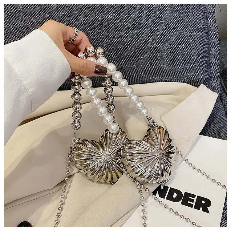 Personality Love Heart Mini Metal Lipstick Bag Brand Shoulder Bags for Women Chain Crossbody Bag Handbag and Purse Female Clutch
