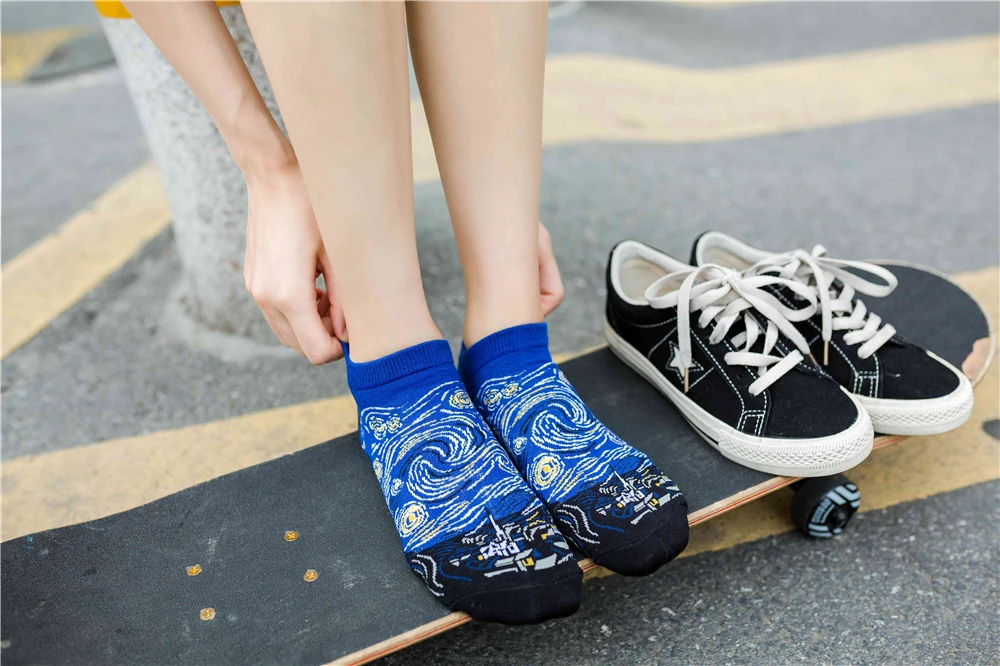 Women's New Retro Art Mural World Famous Oil Painting Series Funny Angel Mona Lisa Scream Van Gogh Starry Sky Short Ankle Socks