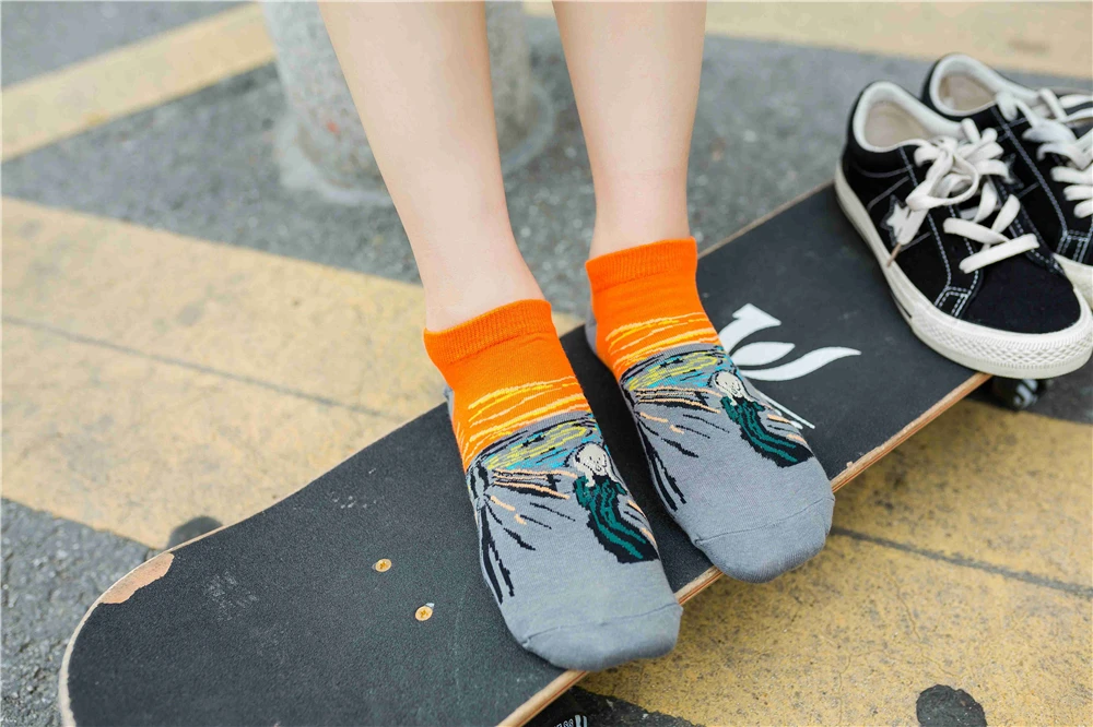 Women's New Retro Art Mural World Famous Oil Painting Series Funny Angel Mona Lisa Scream Van Gogh Starry Sky Short Ankle Socks