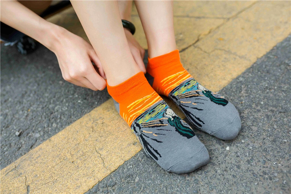 Women's New Retro Art Mural World Famous Oil Painting Series Funny Angel Mona Lisa Scream Van Gogh Starry Sky Short Ankle Socks