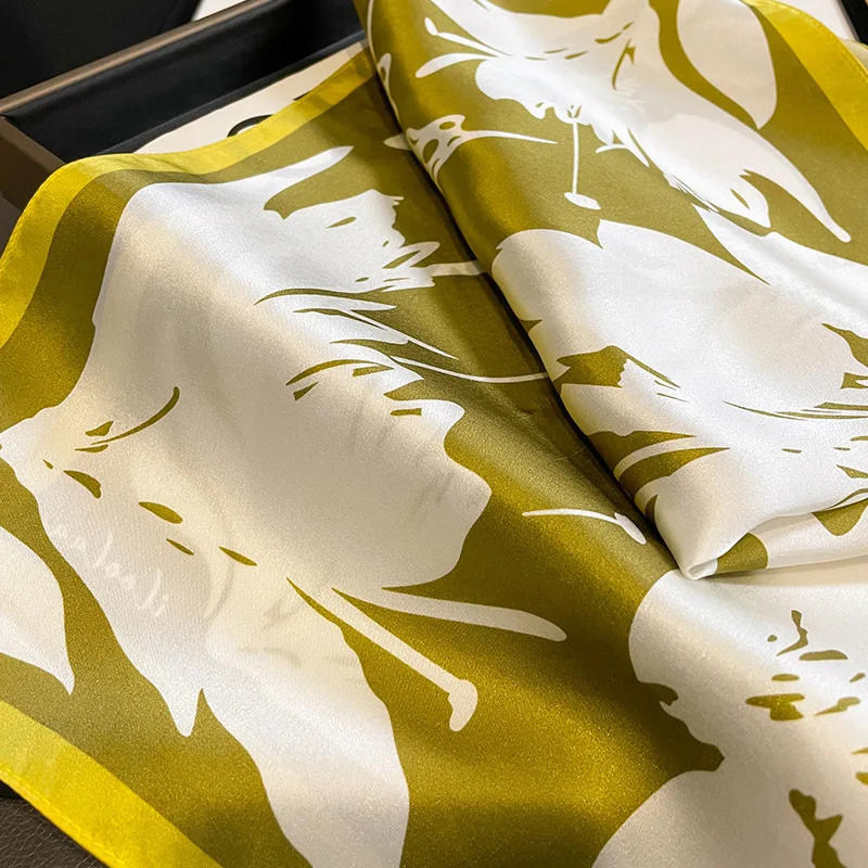 2025 Fashion 100% Real Silk Scarf 53cm Square Bandelet Women's Silk Temperament Small Scarf Neck Decorative Wrap Printed Scarves