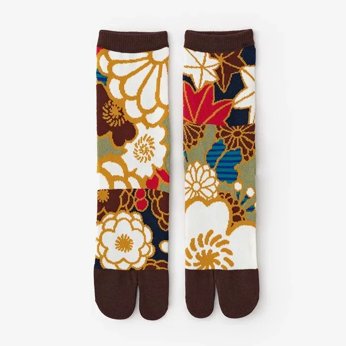 Japanese Multi-Color Jacquard Carrot Chestnut Flower Literary Cute Two-Toe Socks Middle Tube Tabi Split Toe Socks Tide Socks
