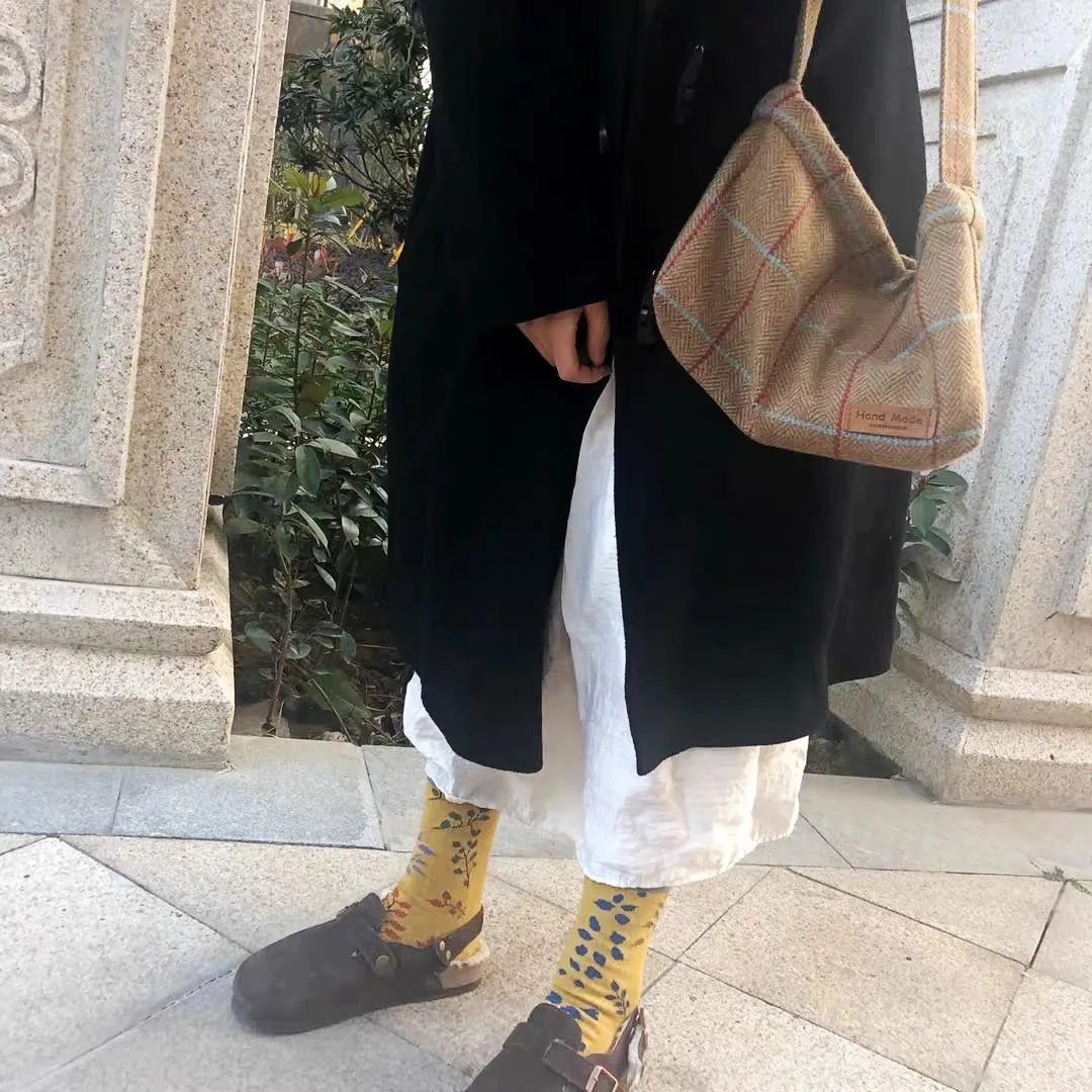 Japanese Multi-Color Jacquard Carrot Chestnut Flower Literary Cute Two-Toe Socks Middle Tube Tabi Split Toe Socks Tide Socks