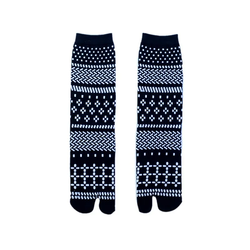 Japanese Multi-Color Jacquard Carrot Chestnut Flower Literary Cute Two-Toe Socks Middle Tube Tabi Split Toe Socks Tide Socks