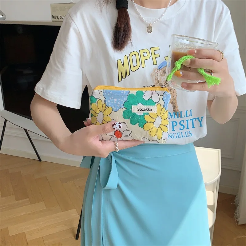 Kawaii Floral Travel Portable Coin Purse Cosmetic Lipstick Storage Bag Women Makeup Handbags Wallet Organizer Small Pouch Bags