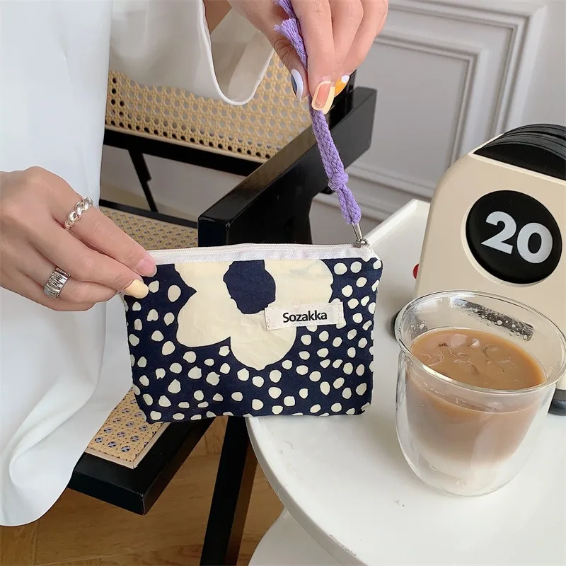 Kawaii Floral Travel Portable Coin Purse Cosmetic Lipstick Storage Bag Women Makeup Handbags Wallet Organizer Small Pouch Bags