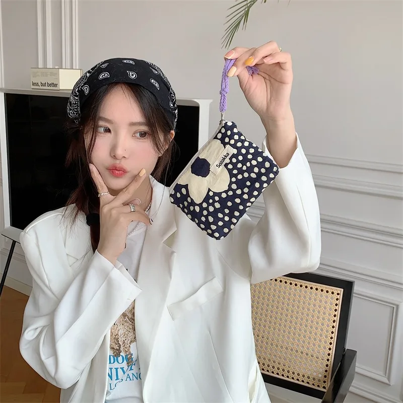 Kawaii Floral Travel Portable Coin Purse Cosmetic Lipstick Storage Bag Women Makeup Handbags Wallet Organizer Small Pouch Bags