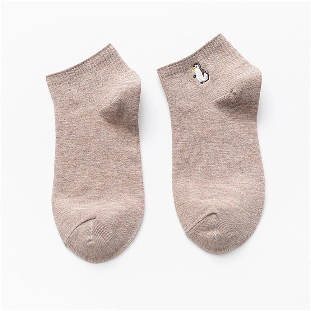 New Women's Cute Embroidery Bear Dog Owl Cat Bird Rabbit Sheep Candy Color Funny Socks Kawaii Ankle Sokken Dropship