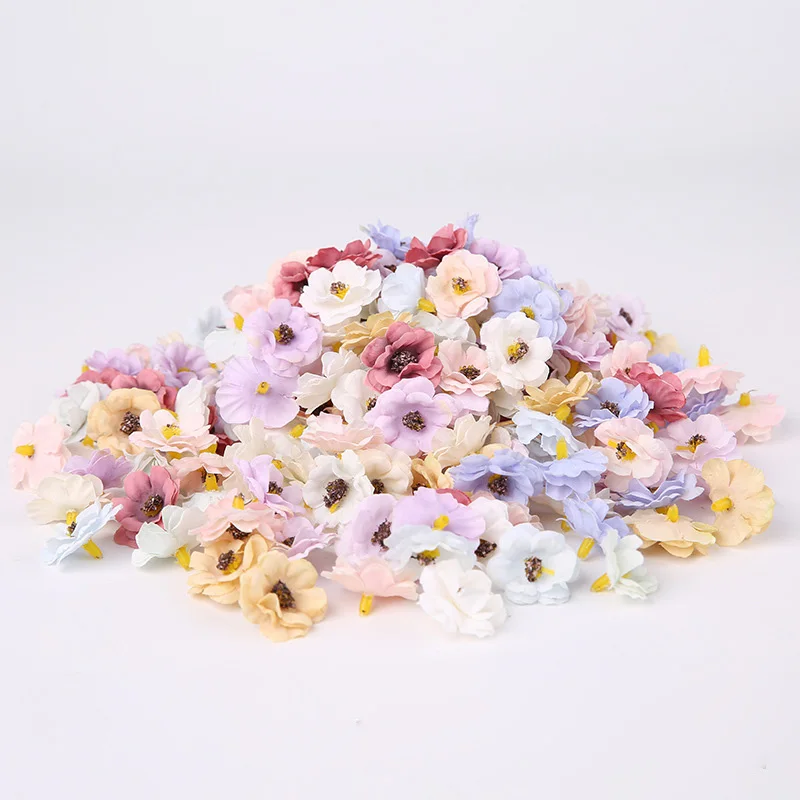 50Pcs 3cm Mini Daisy Decorative Flower Artificial Silk Flowers Party Wedding Decorations Home Wall Decor DIY Sewing Accessories