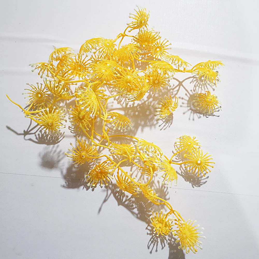 20pcs Daisy DIY Flower Wedding Christmas Home Decoration Artificial Plastic Plant Wall Decoration Miniature Garden Decoration