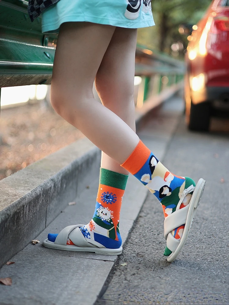 New Asymmetric Couple AB Mandarin Duck Fashion Cartoon Cute Funny Sports Colorful Mid tube Cotton Socks