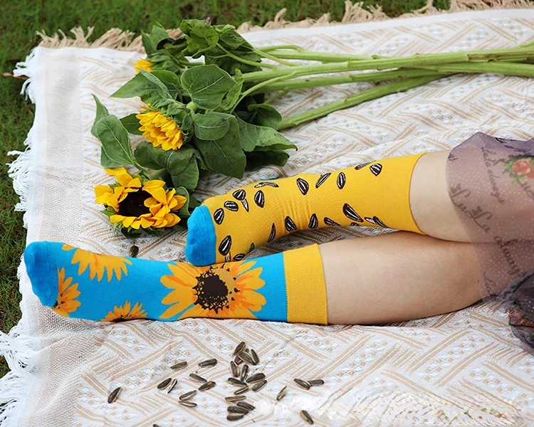 New Asymmetric Couple AB Mandarin Duck Fashion Cartoon Cute Funny Sports Colorful Mid tube Cotton Socks