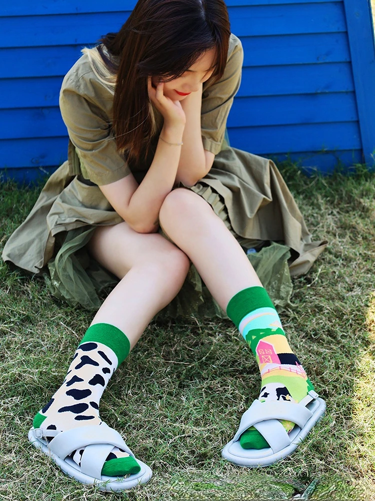 New Asymmetric Couple AB Mandarin Duck Fashion Cartoon Cute Funny Sports Colorful Mid tube Cotton Socks