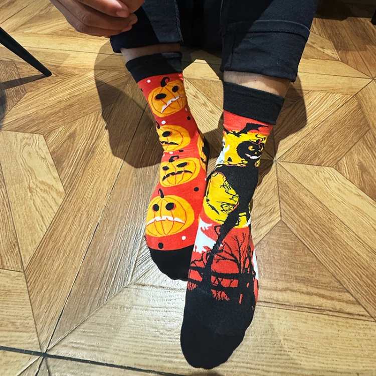 New Asymmetric Couple AB Mandarin Duck Fashion Cartoon Cute Funny Sports Colorful Mid tube Cotton Socks